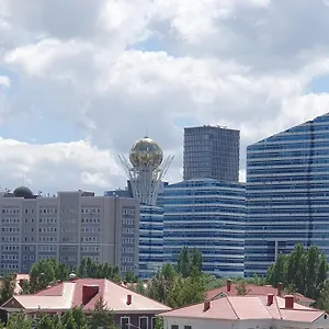 Апартаменты 101 3-х возле байтерека для компании 1-10 человек с 4-мя кроватями и большим раскладным диваном